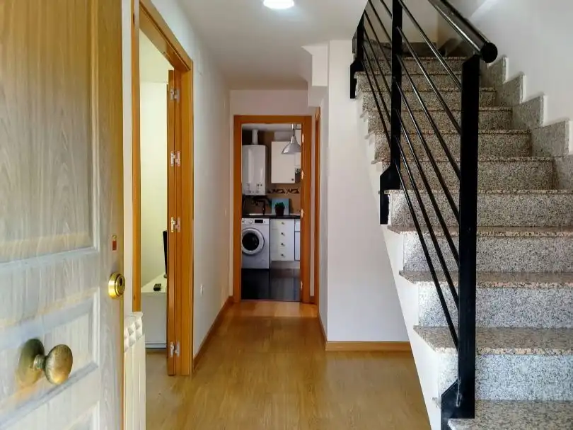 Maisonette zur Miete in Ciudad Real Capital mit Klimaanlage, Terrasse und Balkon