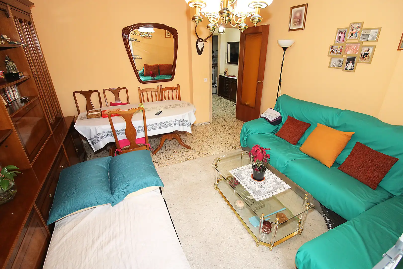 Sala de estar de Piso en venta en Torrelaguna con Calefacción, Terraza y Trastero