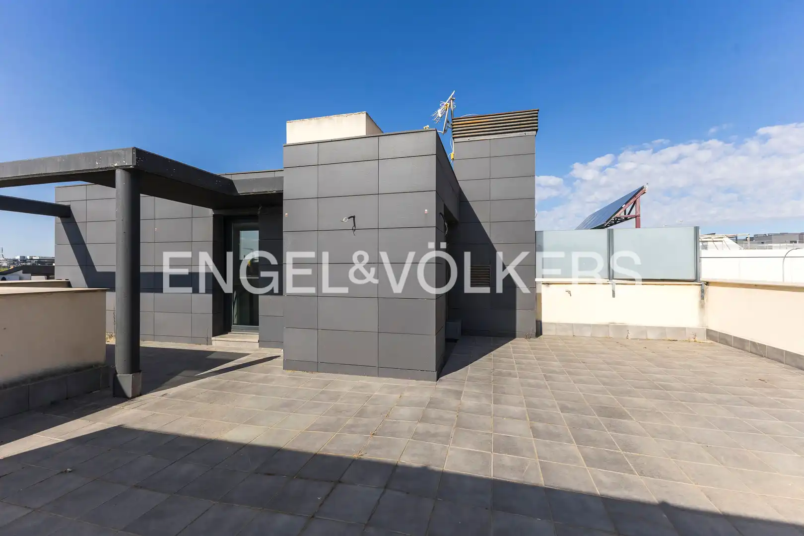 Terrace of Detached homes for rent in Madrid  with Air Conditioner, Heating and Private garden