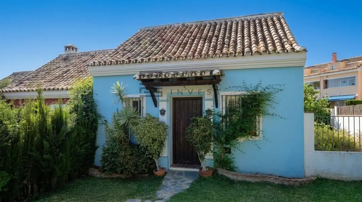 Semi-detached house with pool for sale in Lomas del Pozuelo, imagen 23