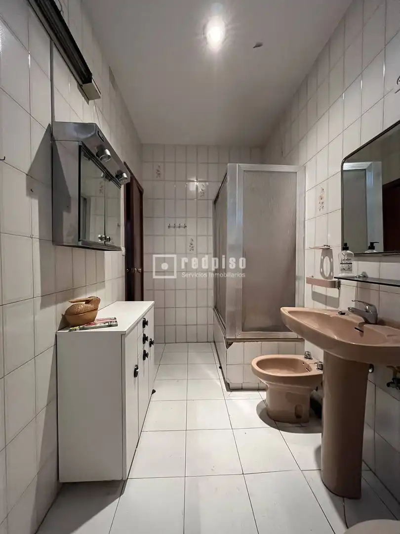Bathroom of Flat for sale in Madrid  with Heating, Terrace and Furnished