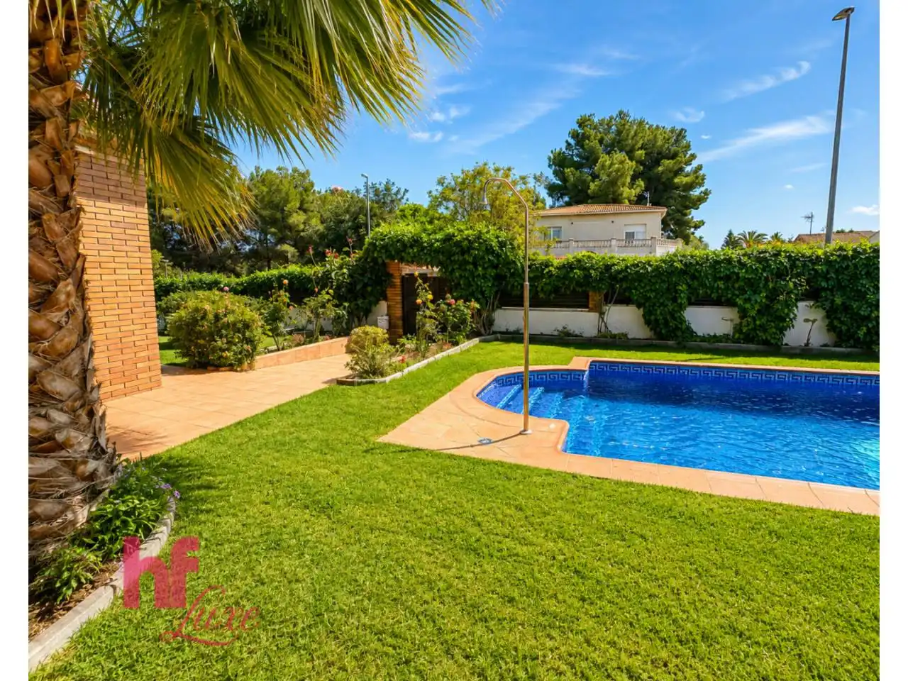 Piscina de Casa o xalet en venda en Cubelles amb Aire condicionat, Calefacció i Jardí privat