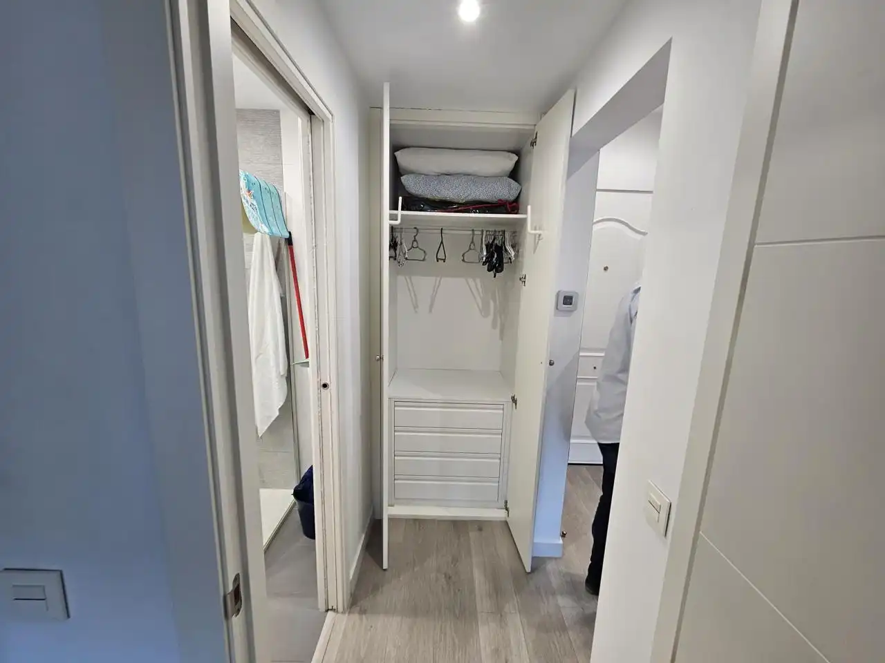 Habitación de Piso en venta en Torremolinos con Aire acondicionado y Amueblado