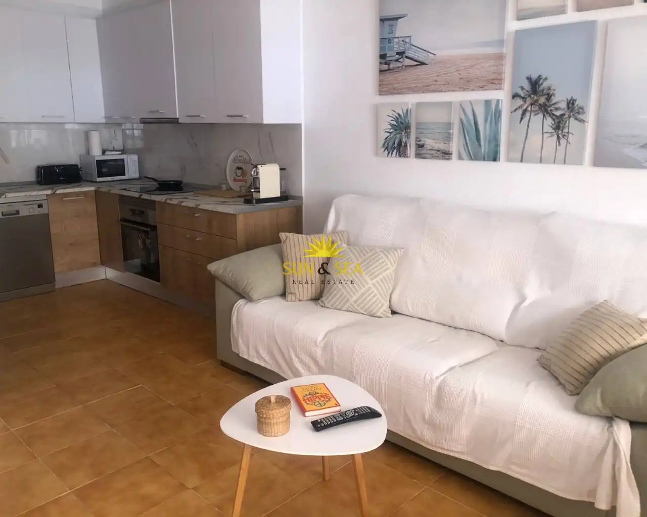 Sala d'estar de Dúplex de lloguer en Santa Pola amb Aire condicionat, Calefacció i Terrassa