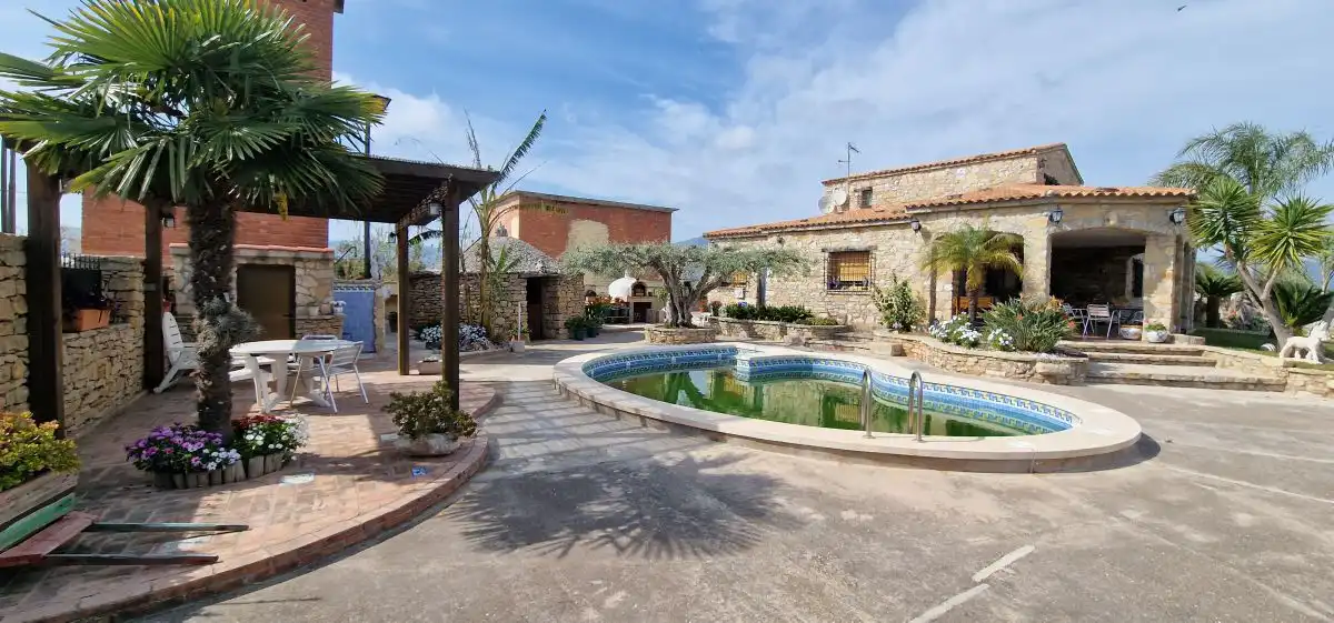 Piscina de Casa o xalet en venda en Castellón de la Plana / Castelló de la Plana amb Terrassa, Traster i Piscina