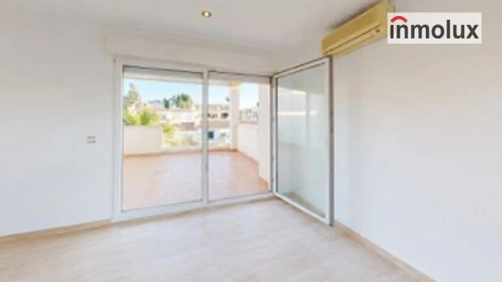 Adossat amb piscina de lloguer a Calle del Sargo, imagen 18