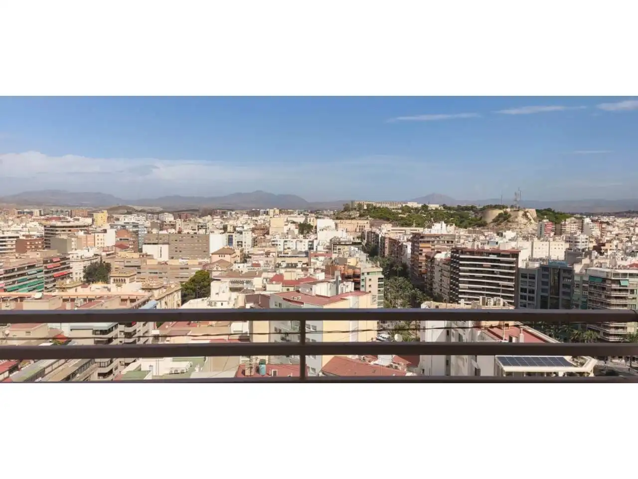 Außenansicht von Wohnung zum Verkauf in Alicante / Alacant mit Klimaanlage, Balkon und Alarm