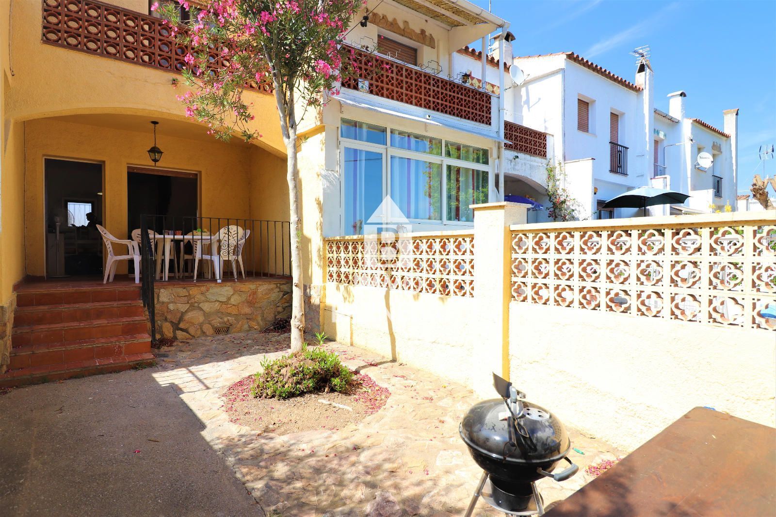 Jardín de Casa o chalet en venta en Empuriabrava con Jardín privado, Terraza y Piscina