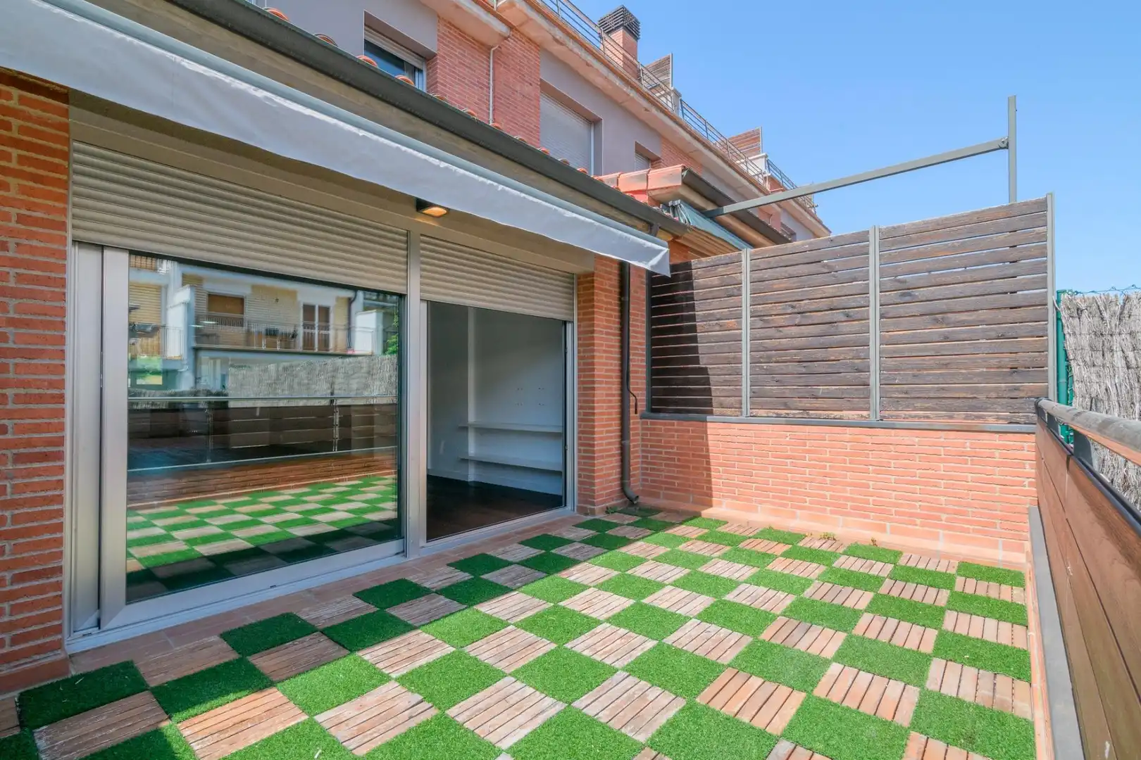 Terrassa de Casa o xalet en venda en Santpedor amb Calefacció, Jardí privat i Parquet
