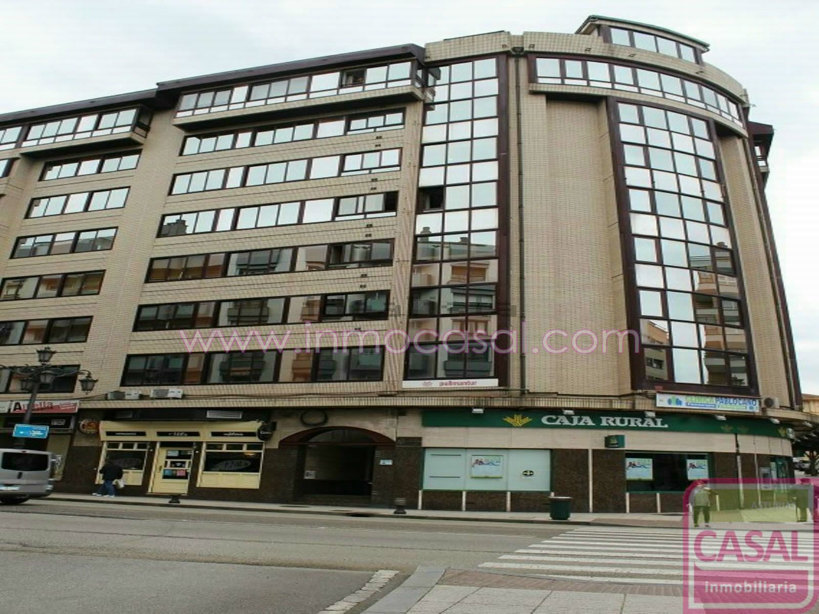 Exterior view of Premises for sale in Oviedo 