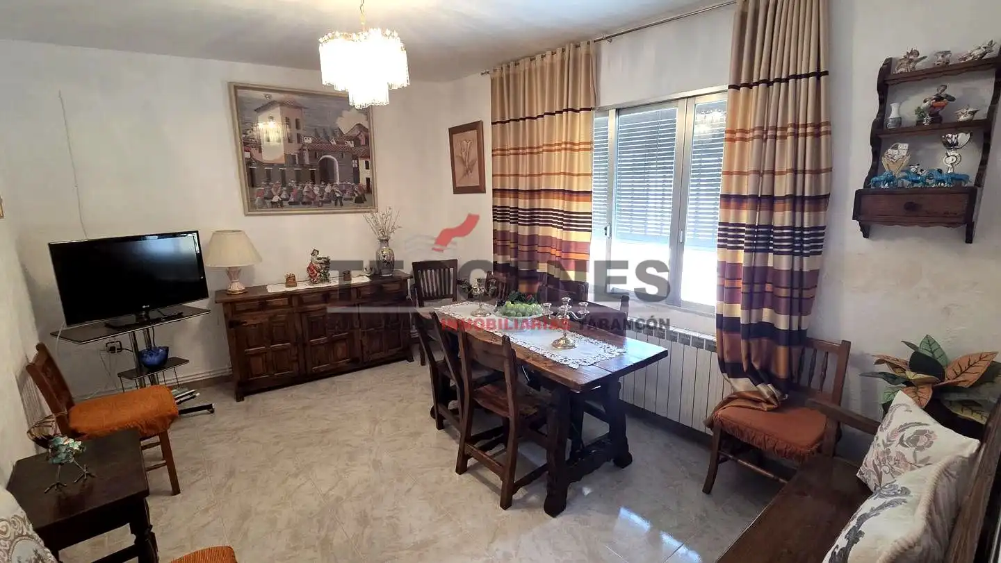 Comedor de Casa o chalet en venta en Almendros con Calefacción y Trastero