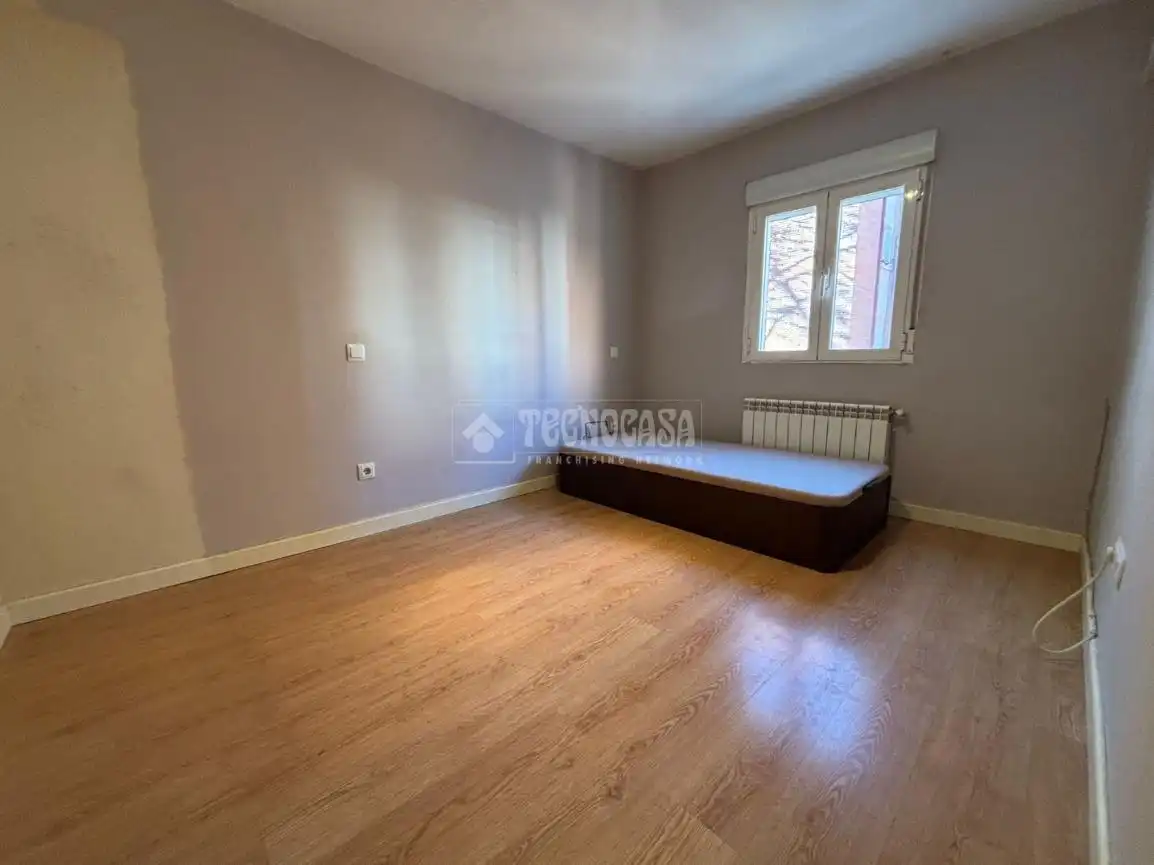 Habitación de Piso en venta en Madrid con Aire acondicionado y Calefacción