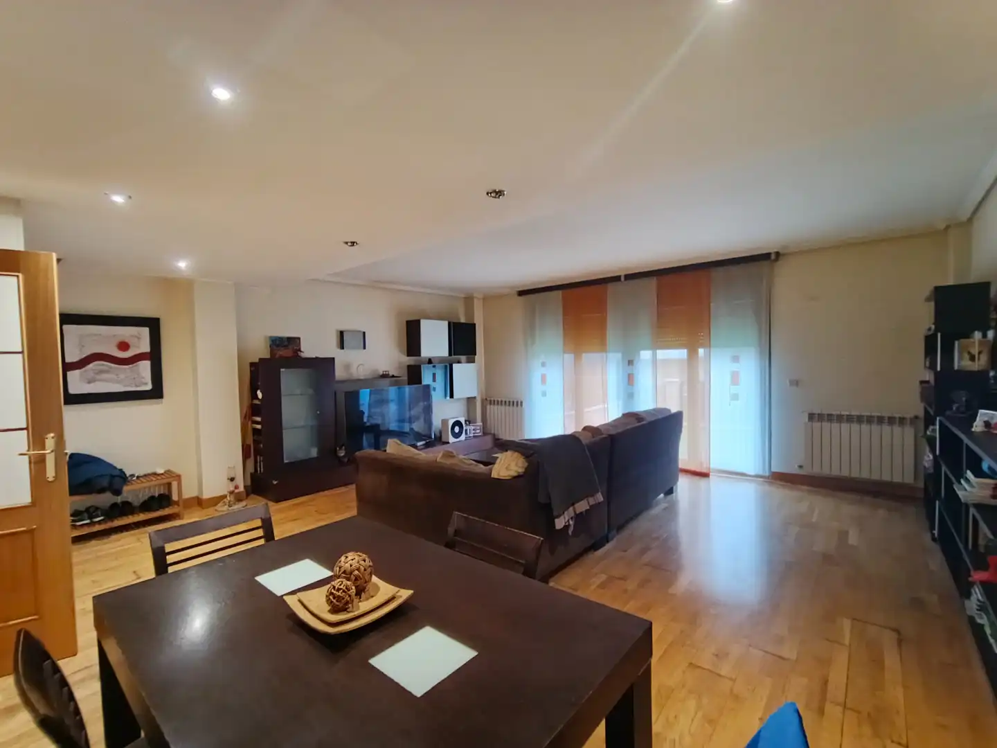 Sala d'estar de Casa adosada en venda en Parla amb Aire condicionat, Calefacció i Terrassa