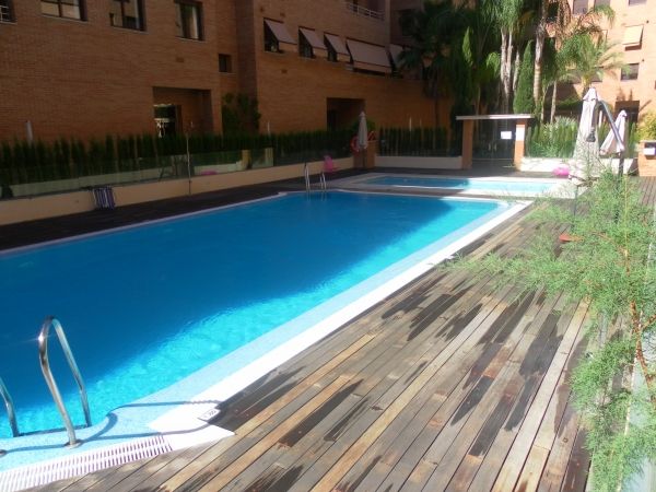 Piscina de Pis de lloguer en  Córdoba Capital amb Aire condicionat, Calefacció i Terrassa