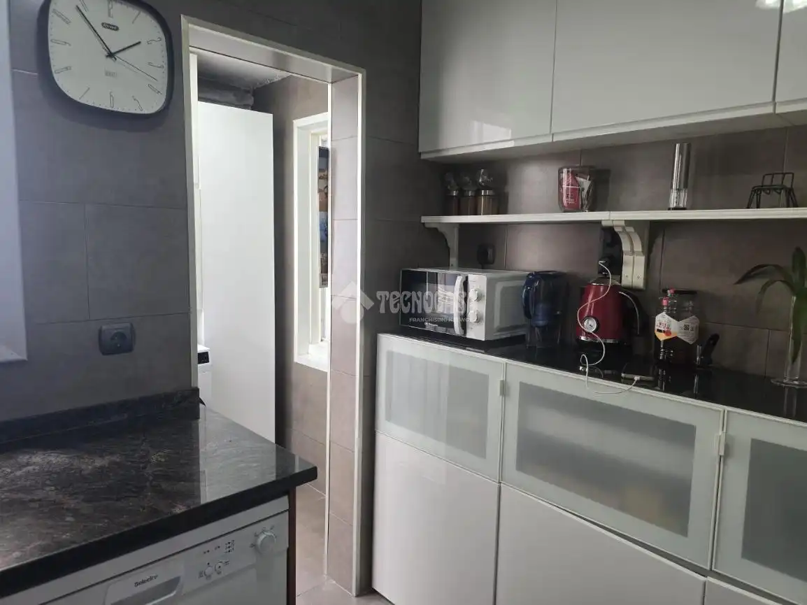 Kitchen of Flat for sale in Barcelona  with Air Conditioner and Balcony