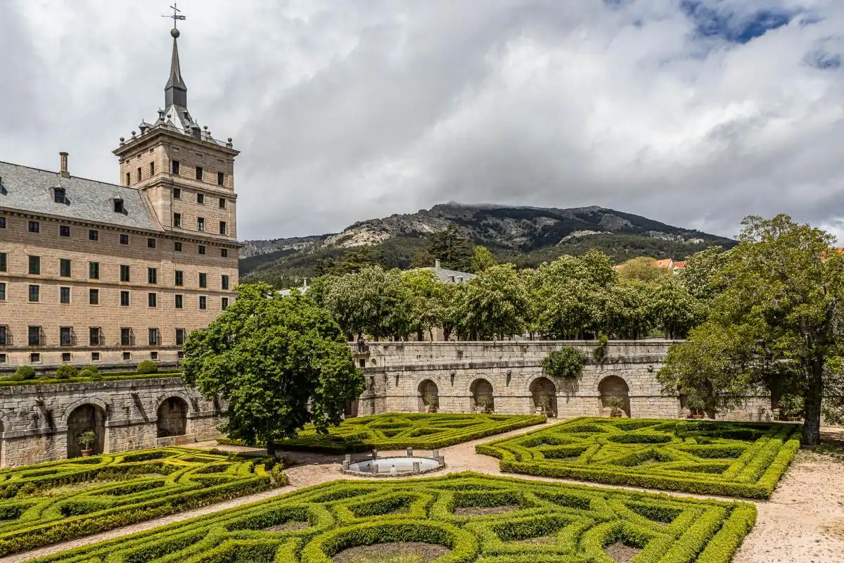 Garden of Houses for sale in San Lorenzo de El Escorial  with Air Conditioner, Heating and Private garden