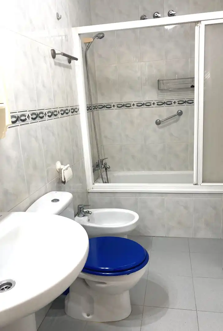 Bany de Apartament en venda en Torrox amb Terrassa