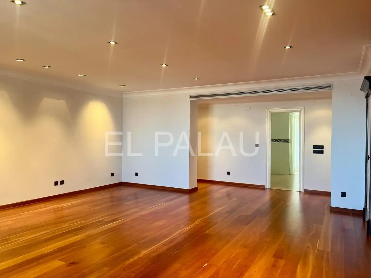 Sala de estar de Piso de alquiler en Valencia con Aire acondicionado, Calefacción y Parquet
