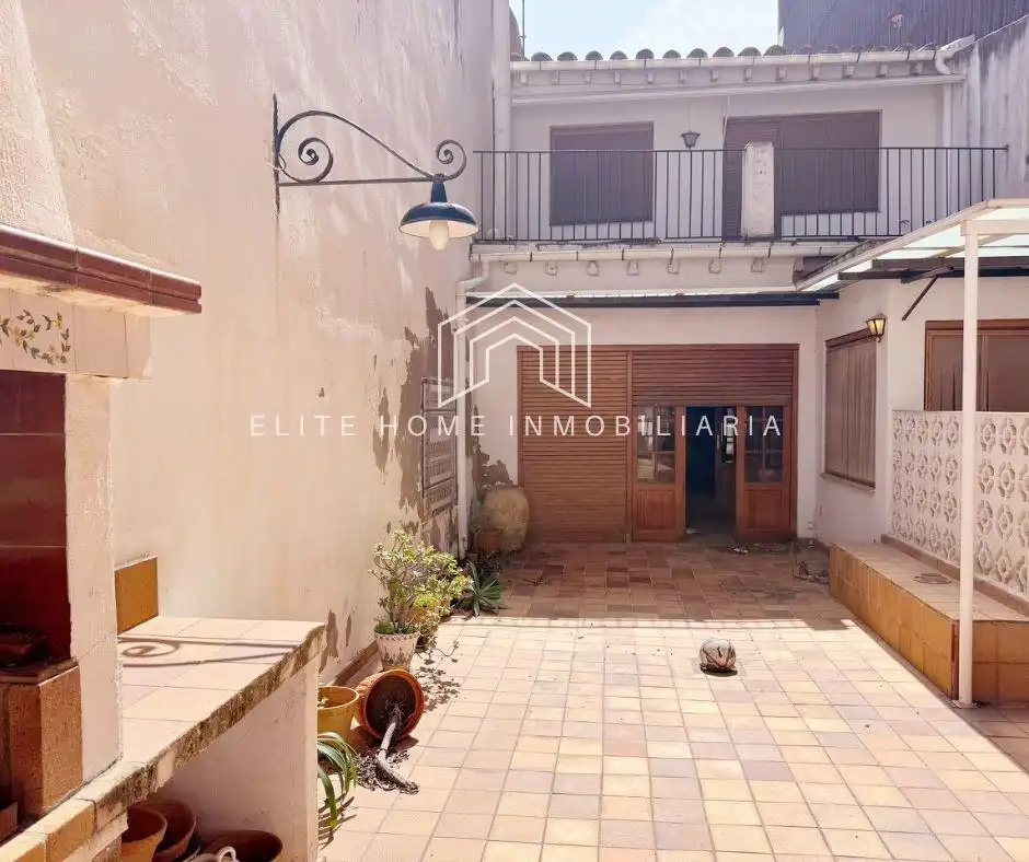 Exterior view of Houses for rent in Benicasim / Benicàssim  with Storage room and Balcony