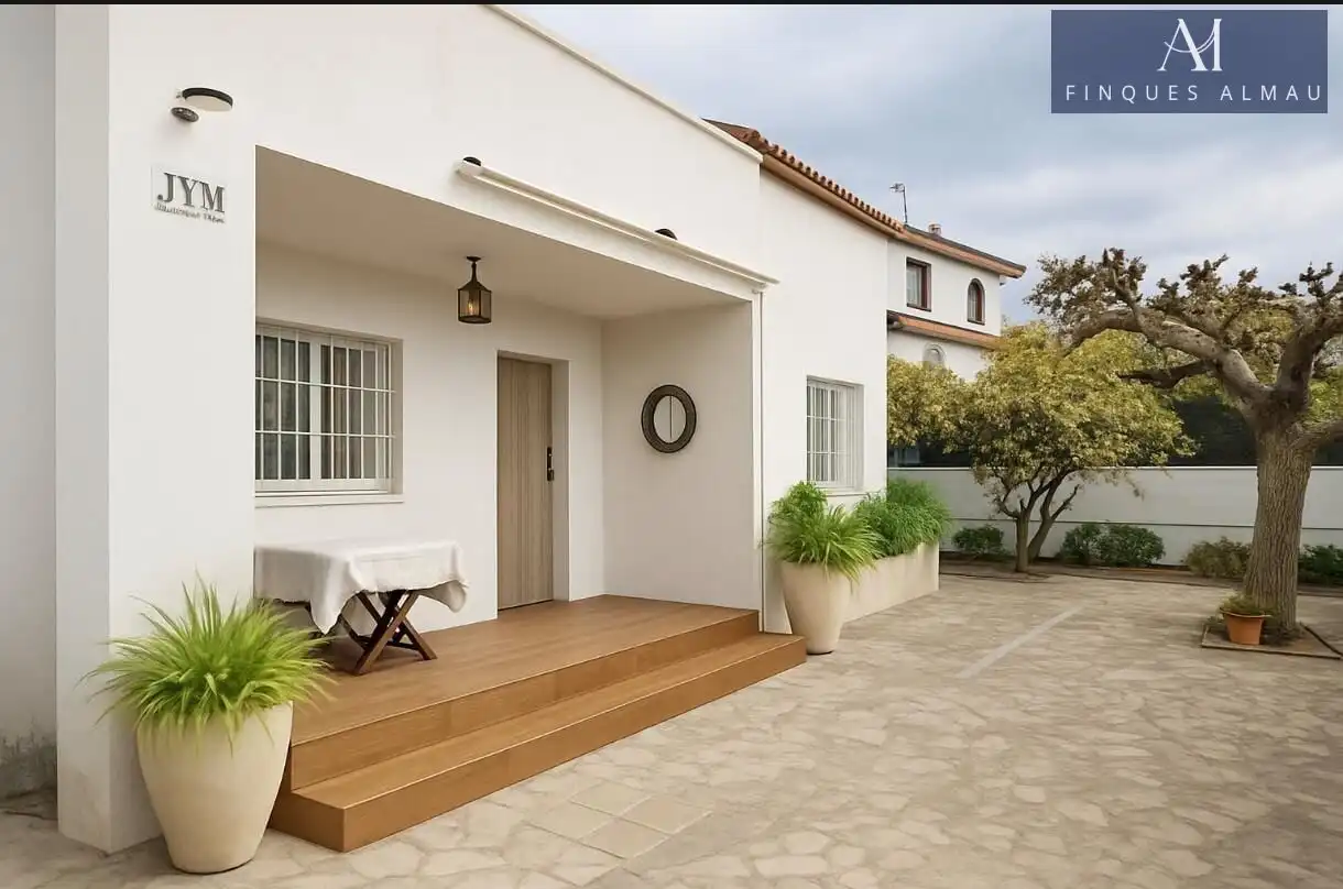 Terrassa de Casa o xalet en venda en Sant Pere de Ribes amb Calefacció, Jardí privat i Terrassa