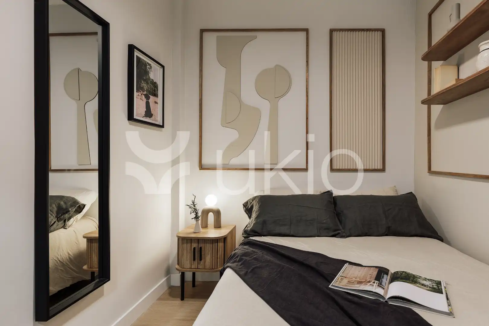 Habitación de Apartamento de alquiler en Barcelona con Aire acondicionado, Calefacción y Amueblado