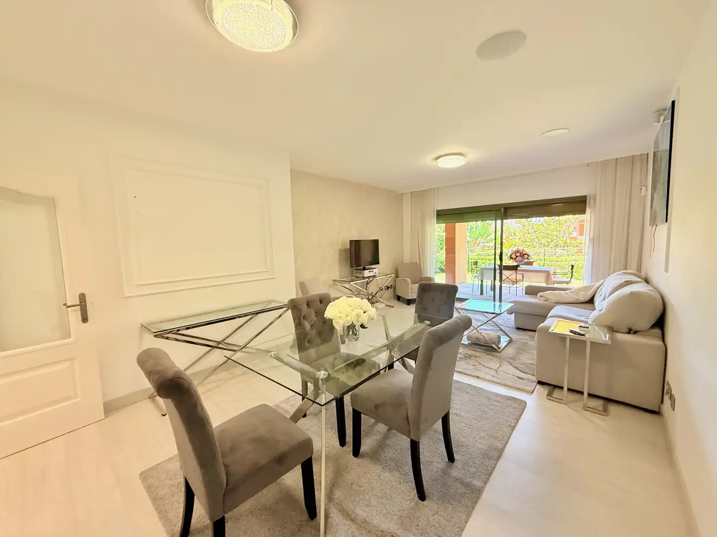 Dining room of Ground floor for rent in Estepona  with Private garden, Terrace and Swimming Pool