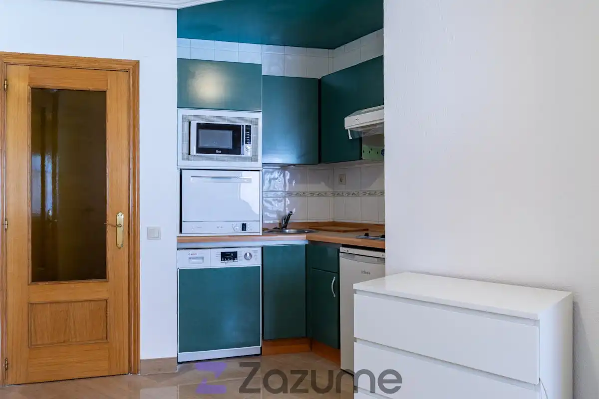 Wohnung zur Miete in C. de Leganitos, Palacio