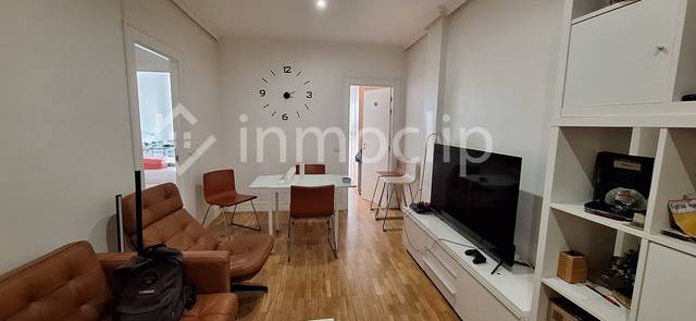 Piso en Alquiler en CALLE ESPOZ Y MINA en Barrio del Centro