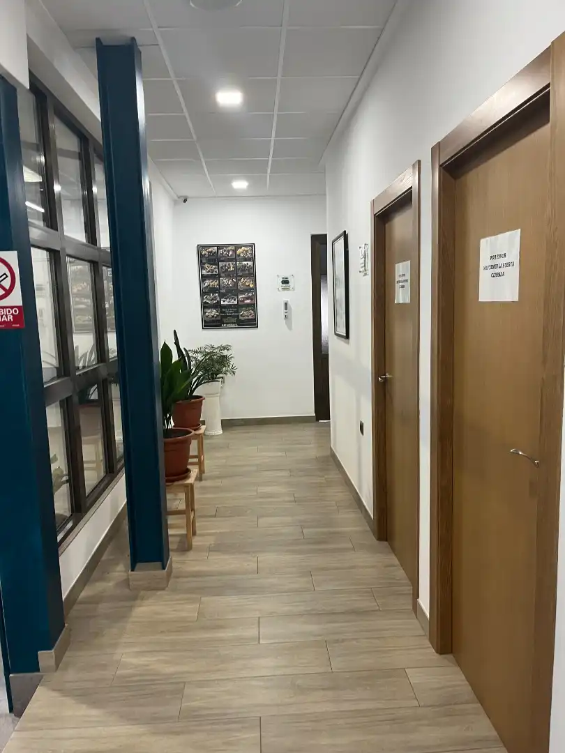 Nave industrial en venta en Villanueva de la Jara con Calefacción y Alarma