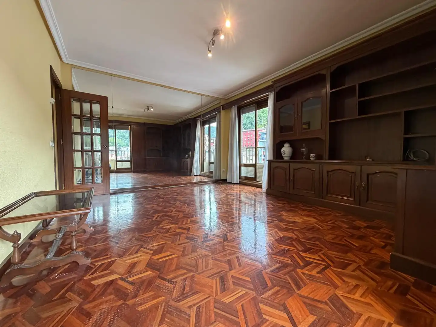 Sala de estar de Piso en venta en Eibar con Calefacción, Amueblado y Alarma