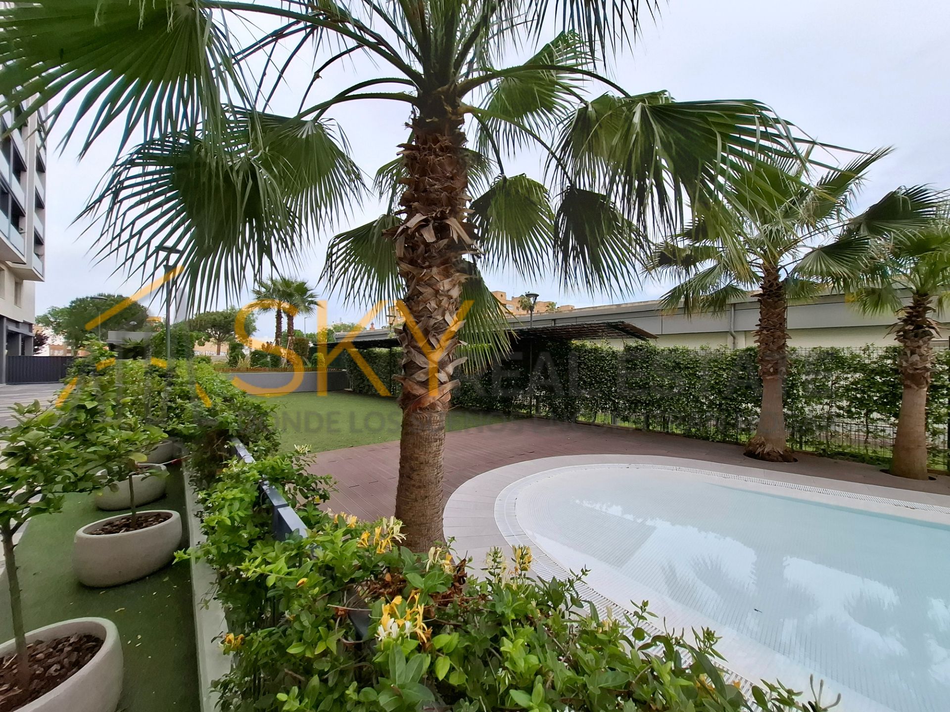 Garden of Flat for sale in  Valencia Capital  with Air Conditioner, Storage room and Furnished