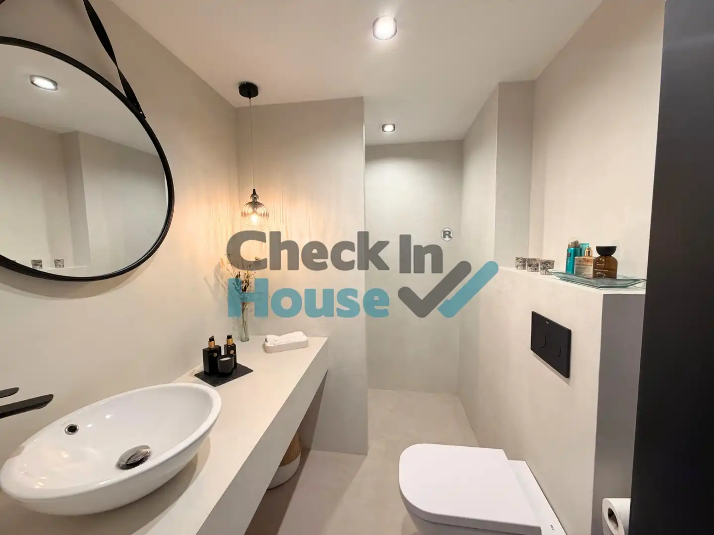 Baño de Planta baja en venta en Castell d'Aro, Platja d'Aro i s'Agaró con Aire acondicionado, Jardín privado y Trastero