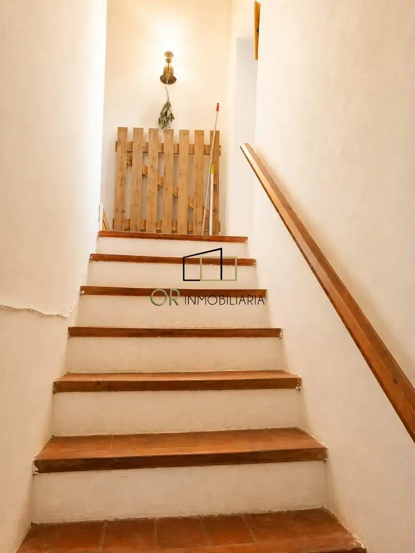 Houses for sale in Mediona  with Private garden and Storage room