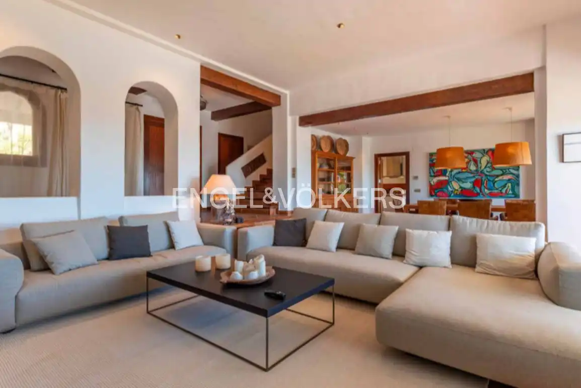 Casa con piscina en venta en Golf Bahía, imagen 2
