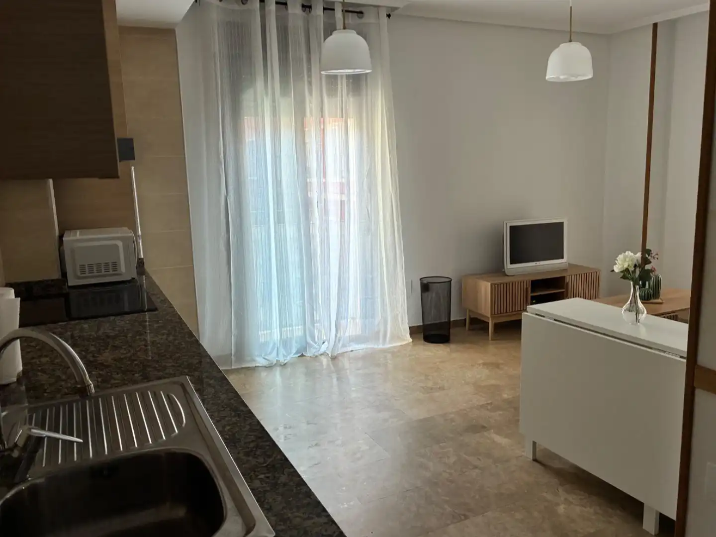 Sala de estar de Apartamento de alquiler en Murcia con Aire acondicionado, Calefacción y Amueblado
