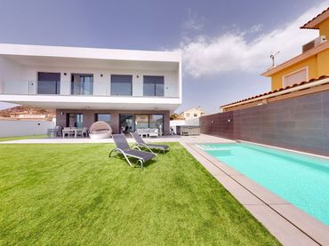 Casa amb piscina en venda a Calabardina