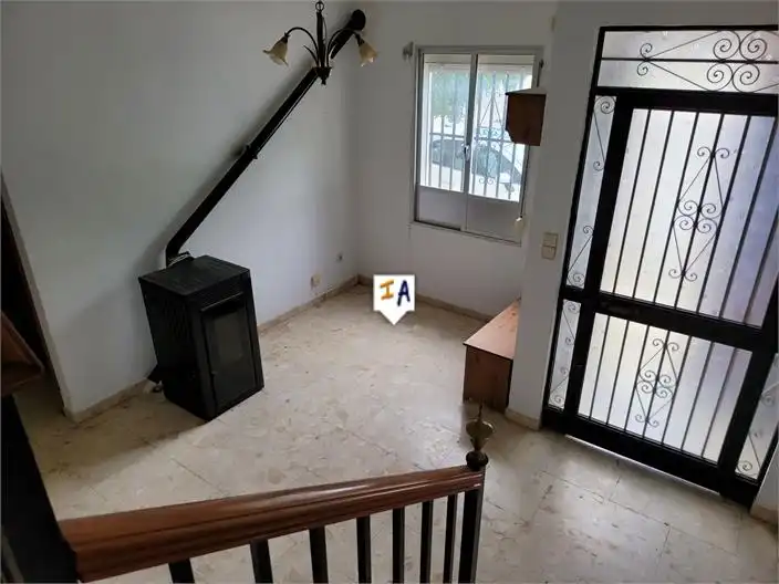 Casa adosada en venta en Lora de Estepa