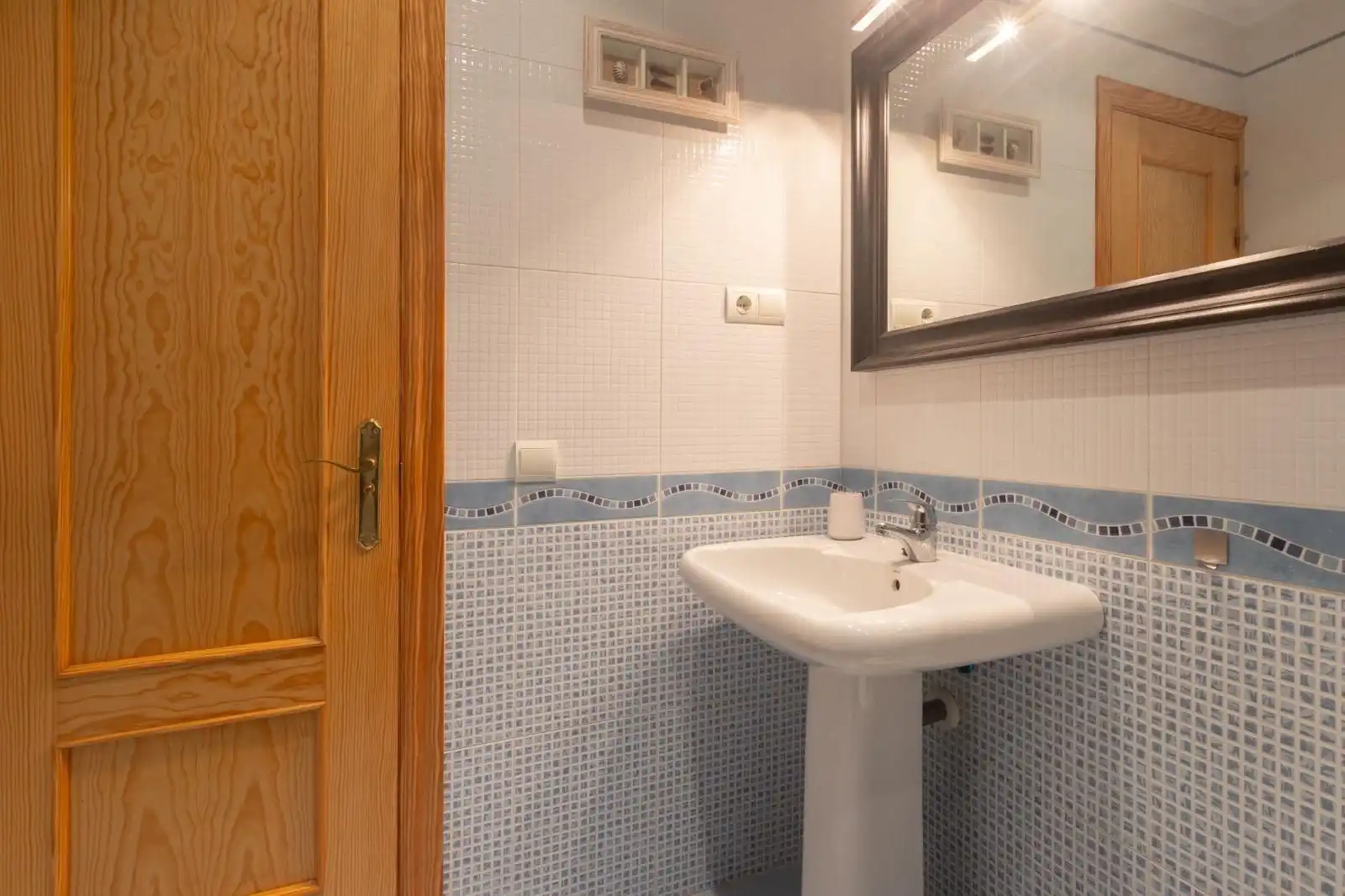Bany de Dúplex en venda en Torrox amb Terrassa
