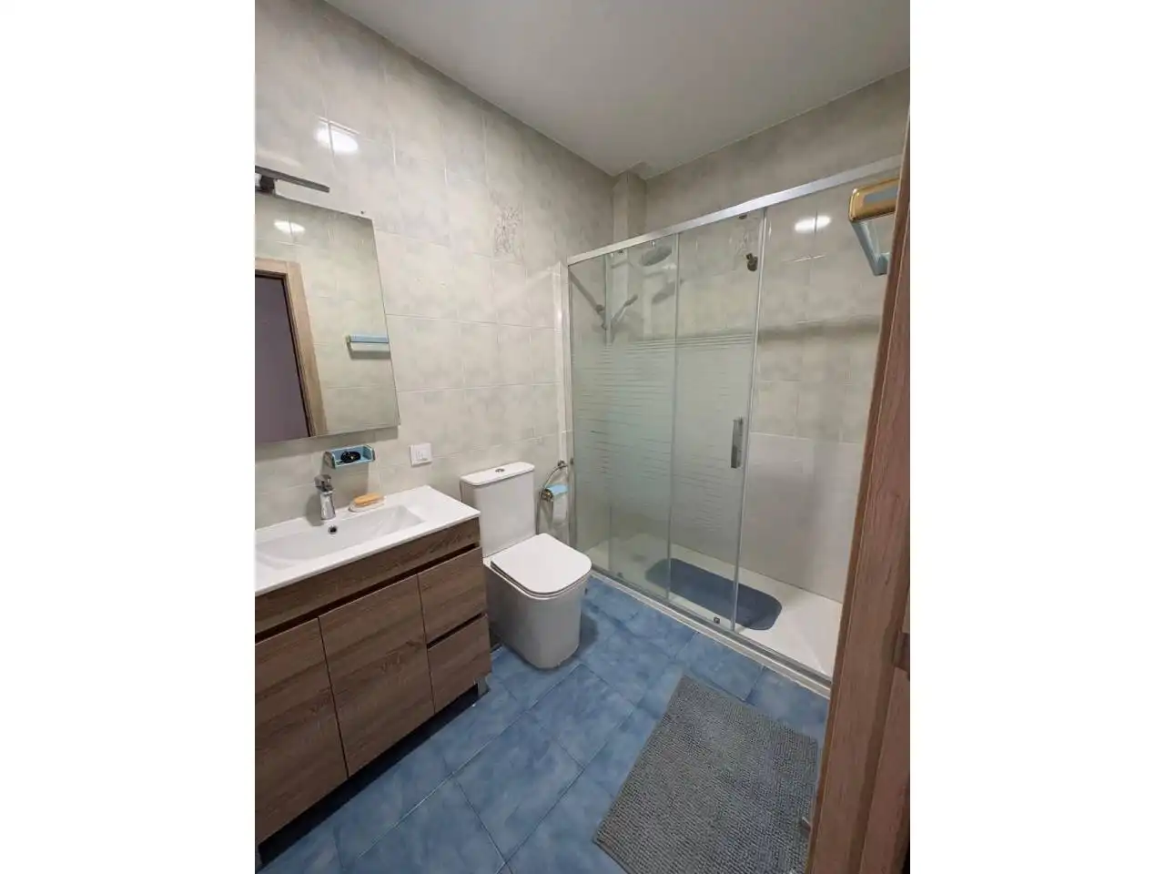 Baño de Piso en venta en Trujillo, Cáceres