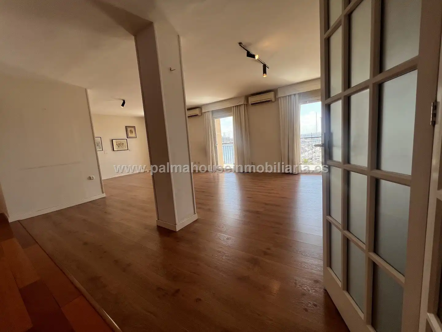 Sala de estar de Piso en venta en  Palma de Mallorca con Aire acondicionado, Parquet y Terraza