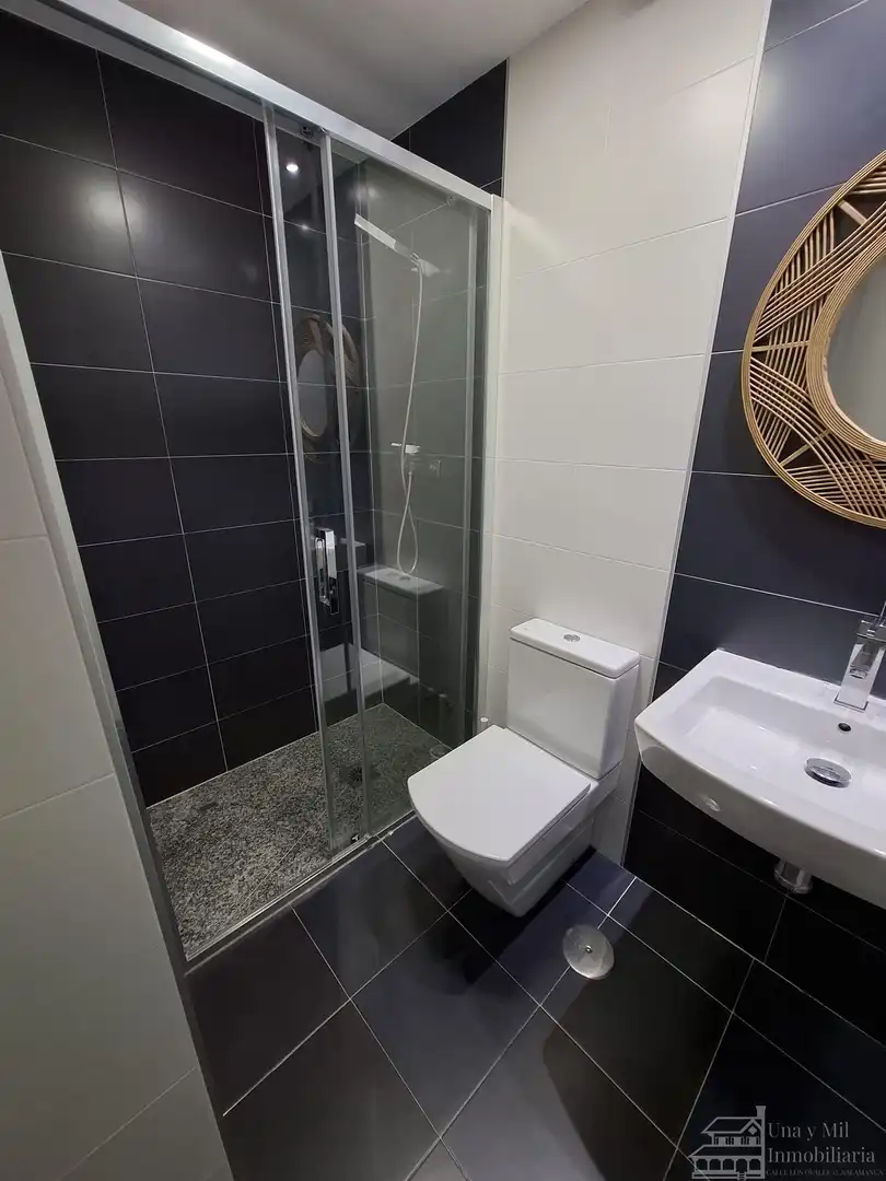 Bathroom of Flat for rent in Salamanca  with Heating