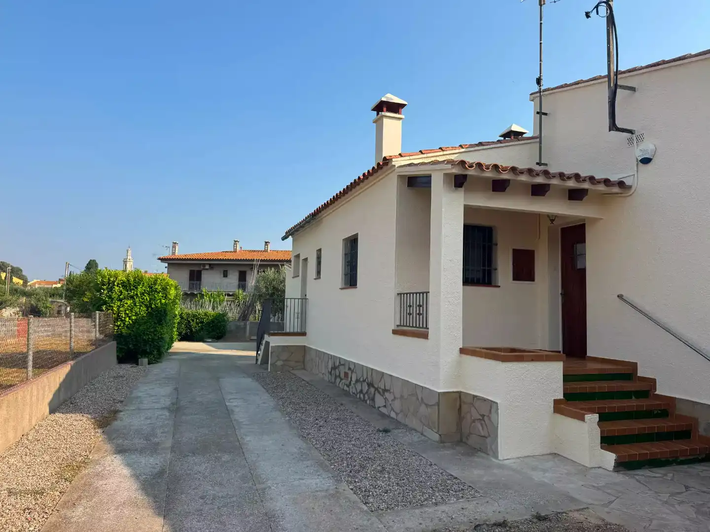 Exterior view of Houses for rent in Borrassà  with Air Conditioner, Heating and Terrace