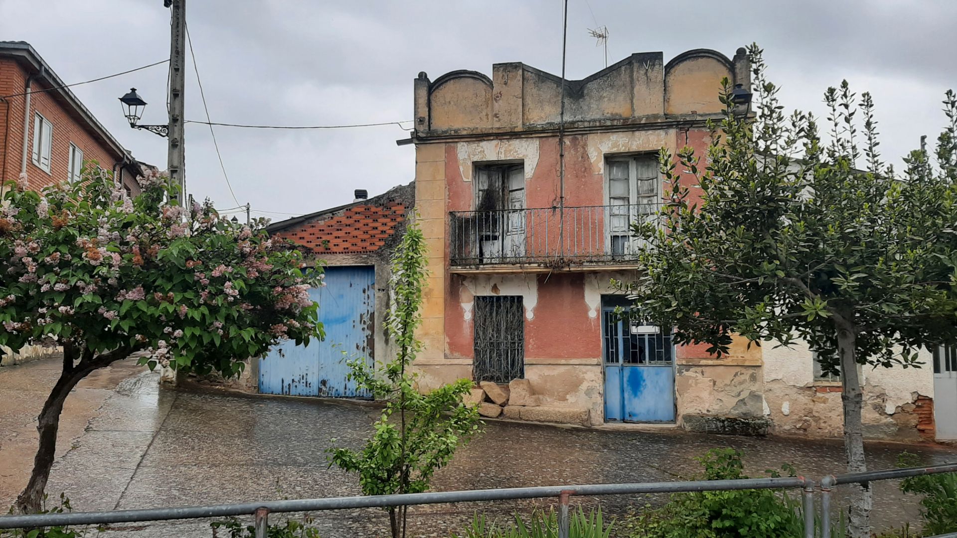 Exterior view of House or chalet for sale in Muelas del Pan