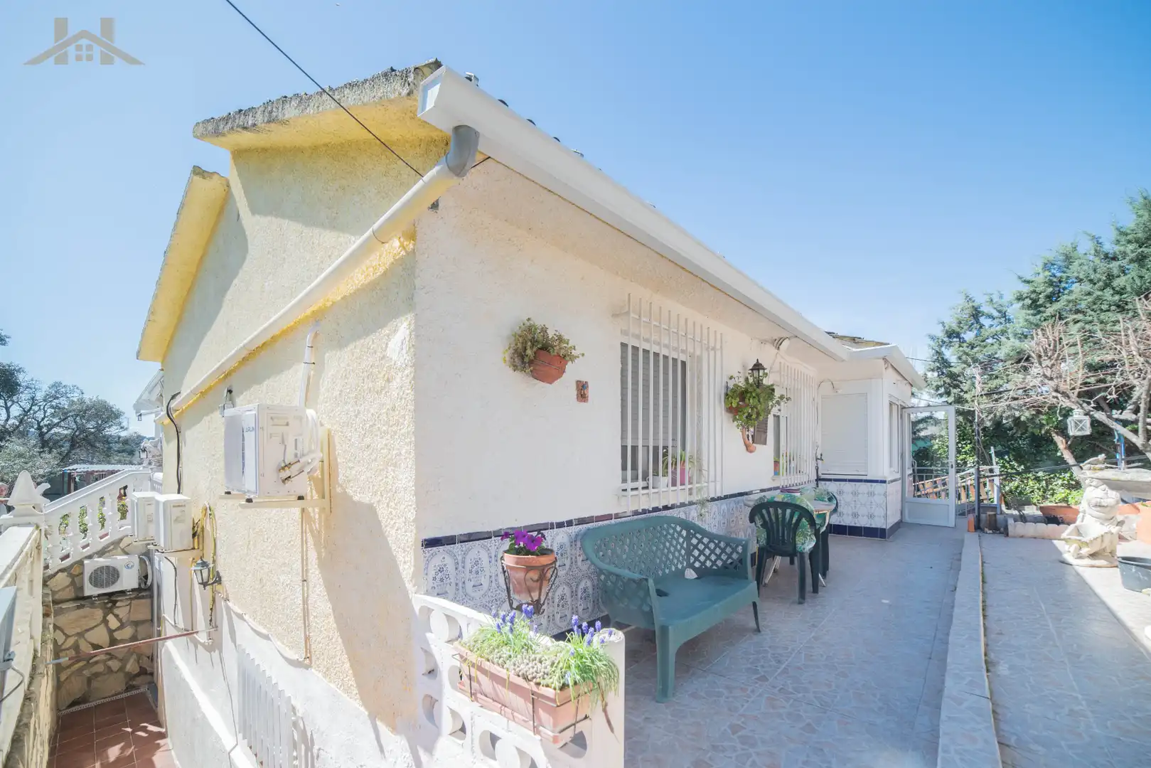 Exterior view of Houses for sale in Santa Cruz del Retamar  with Air Conditioner, Heating and Private garden