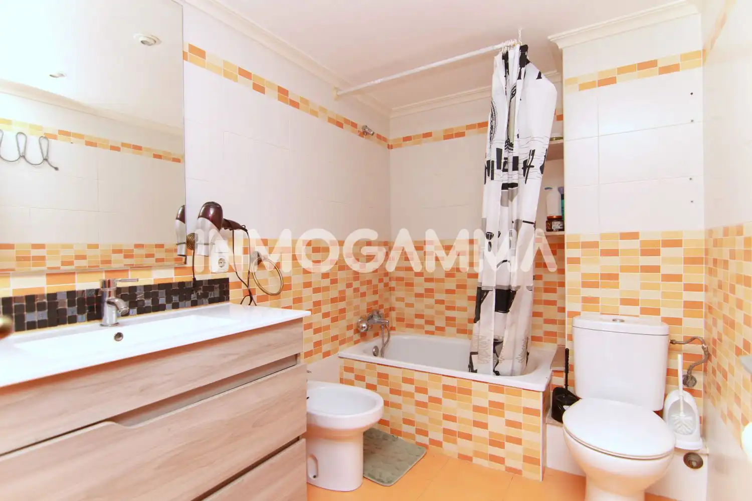 Baño de Piso en venta en Cullera con Terraza