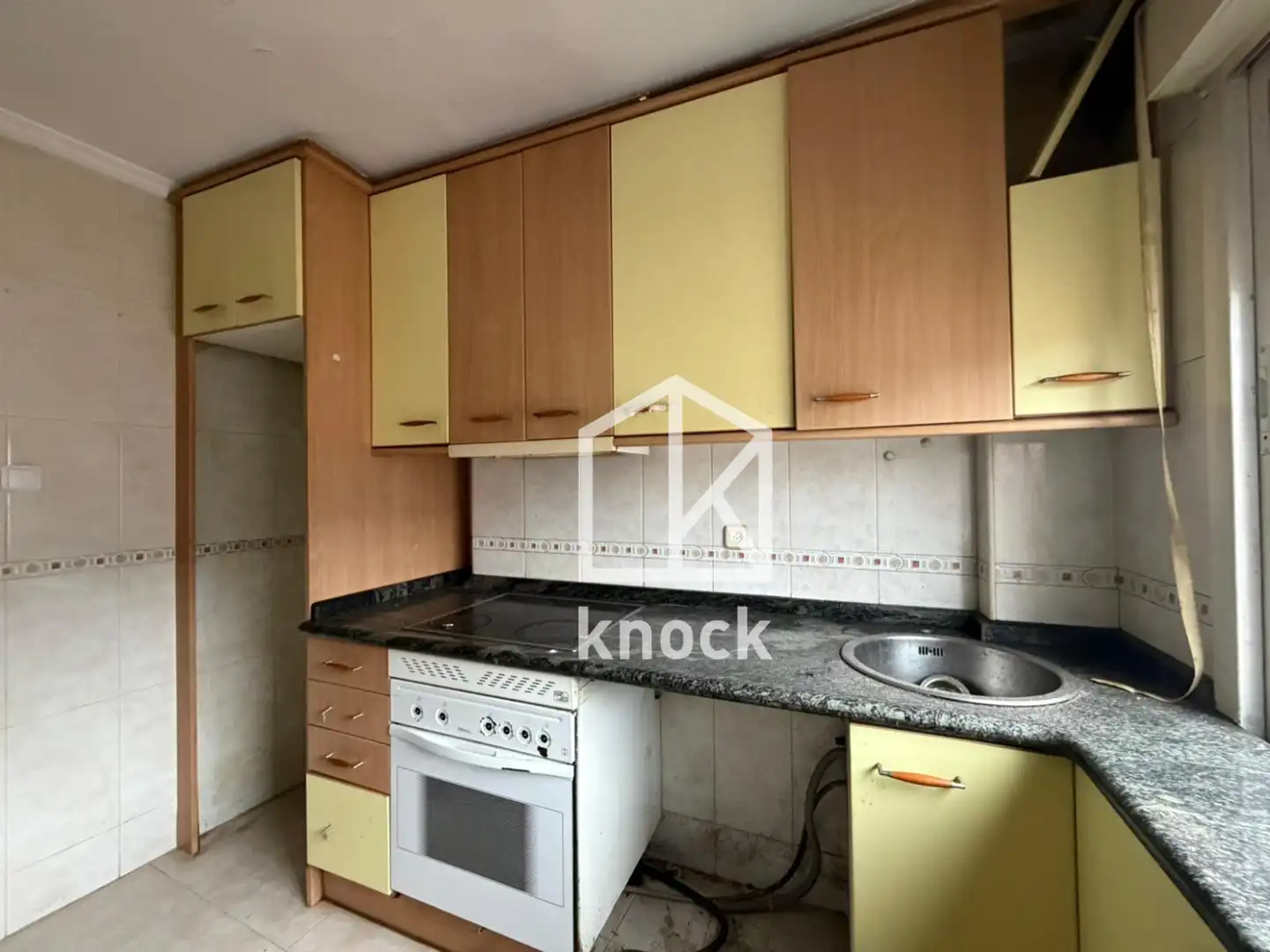 Cocina de Piso en venta en Gijón  con Calefacción