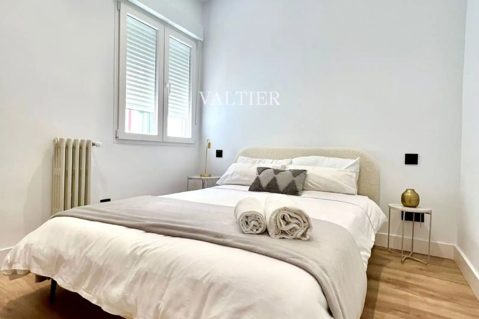 Habitación de Piso en venta en Madrid con Terraza