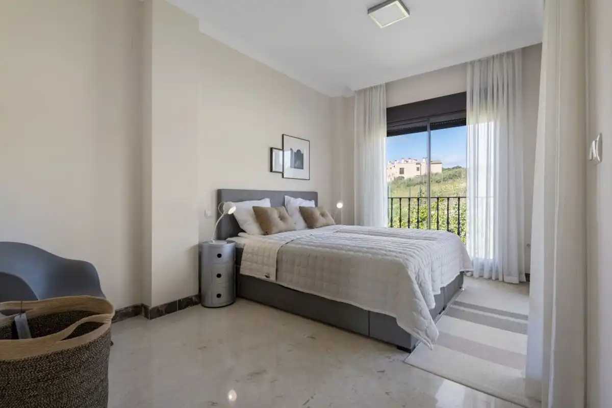 Habitación de Casa o chalet en venta en Estepona con Aire acondicionado, Jardín privado y Terraza