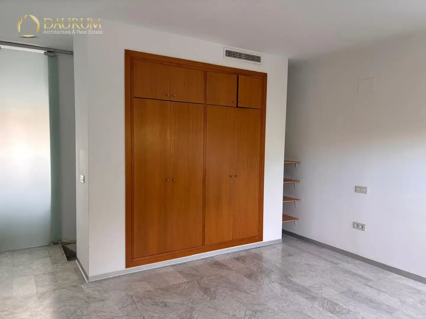 Duplex with lift for sale in Casco Antiguo, imagen 10
