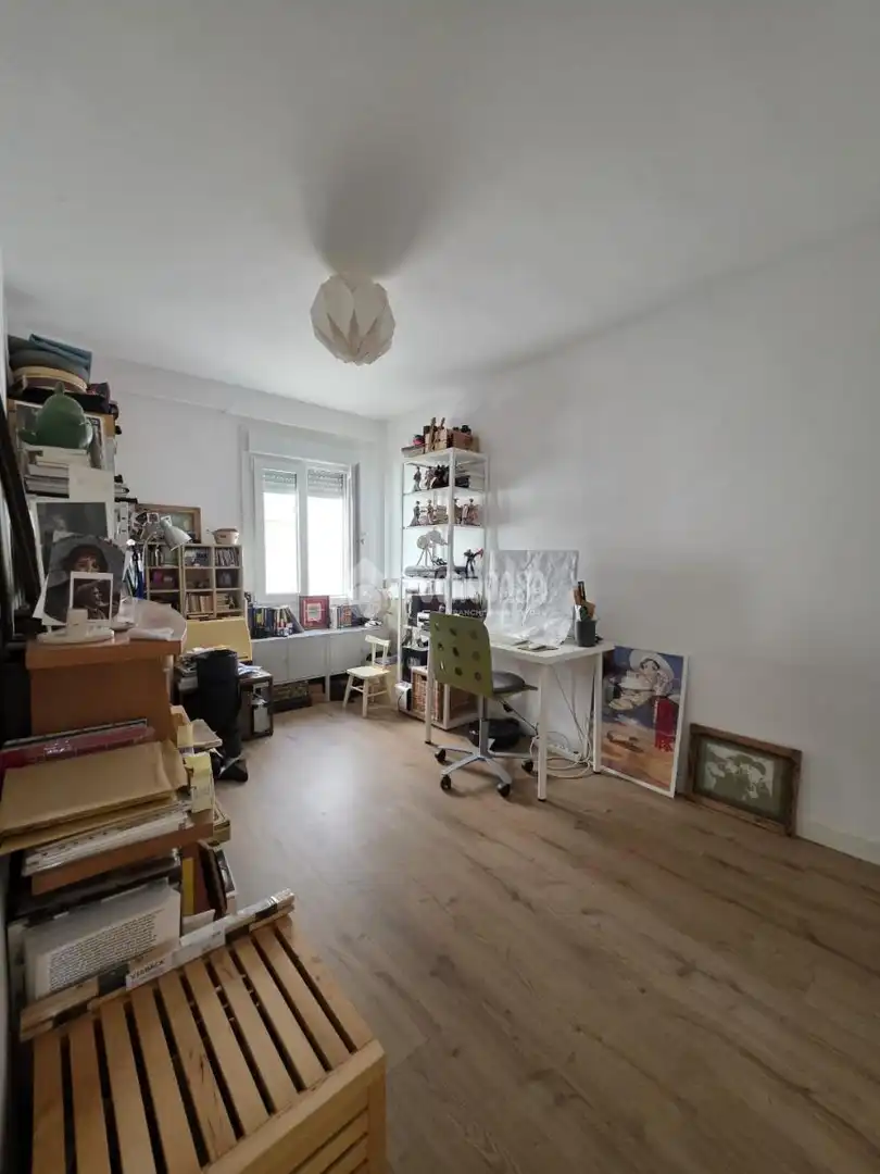 Bedroom of Flat for sale in Sevilla  with Air Conditioner, Terrace and Balcony